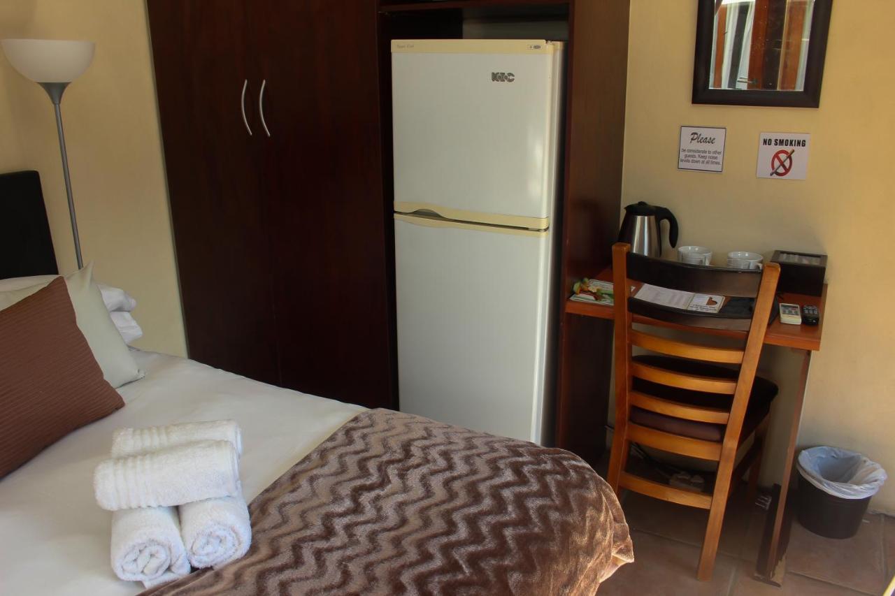 Echo Garden Guesthouse Рюстенбург Экстерьер фото