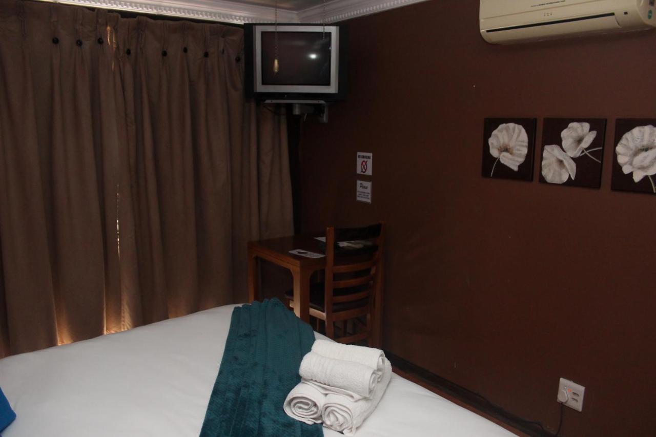 Echo Garden Guesthouse Рюстенбург Экстерьер фото