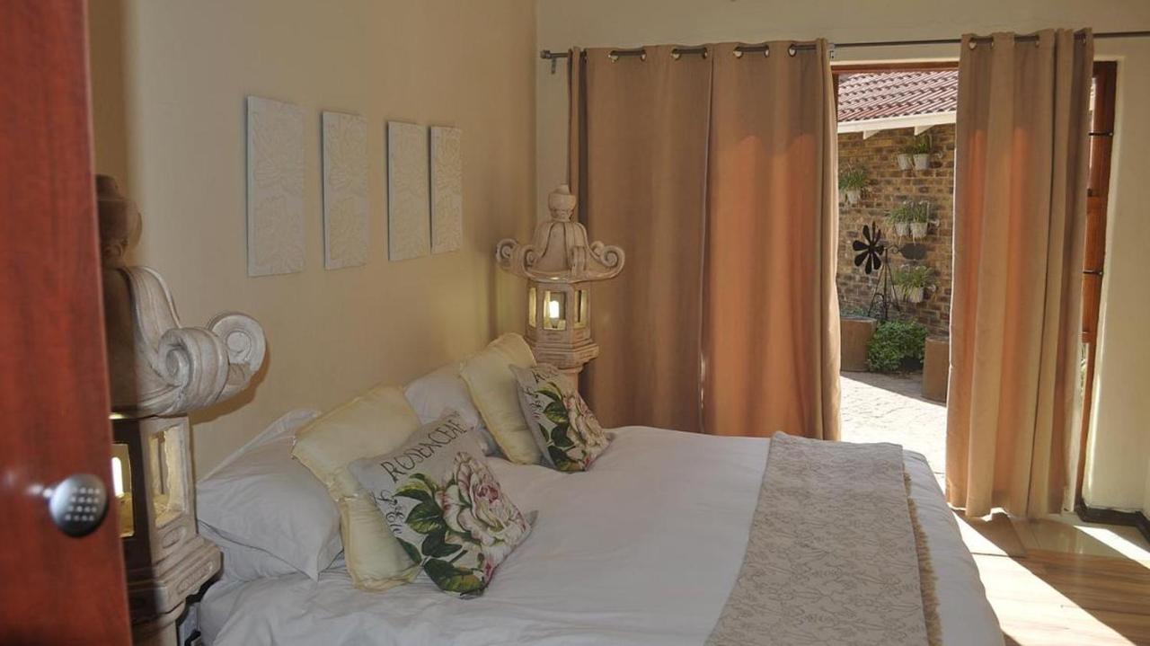 Echo Garden Guesthouse Рюстенбург Экстерьер фото